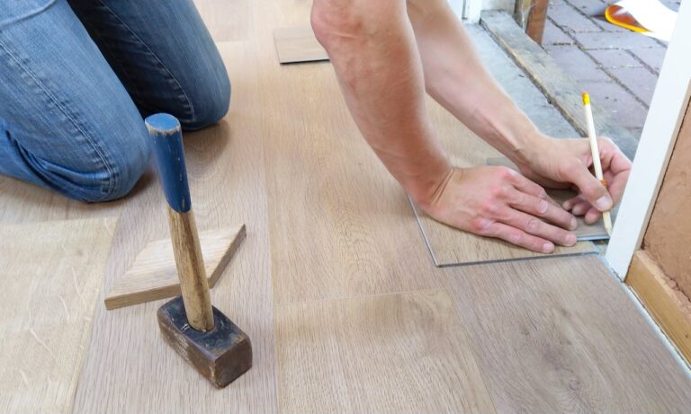 floor-flooring-hand-man-1388944-1388944.jpg